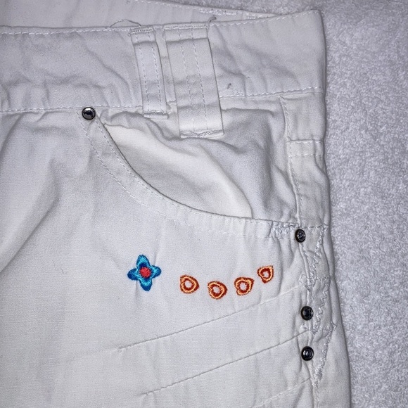 Vintage Mary-Kate and Ashley white embroidered white capris size 16 - Picture 5 of 8